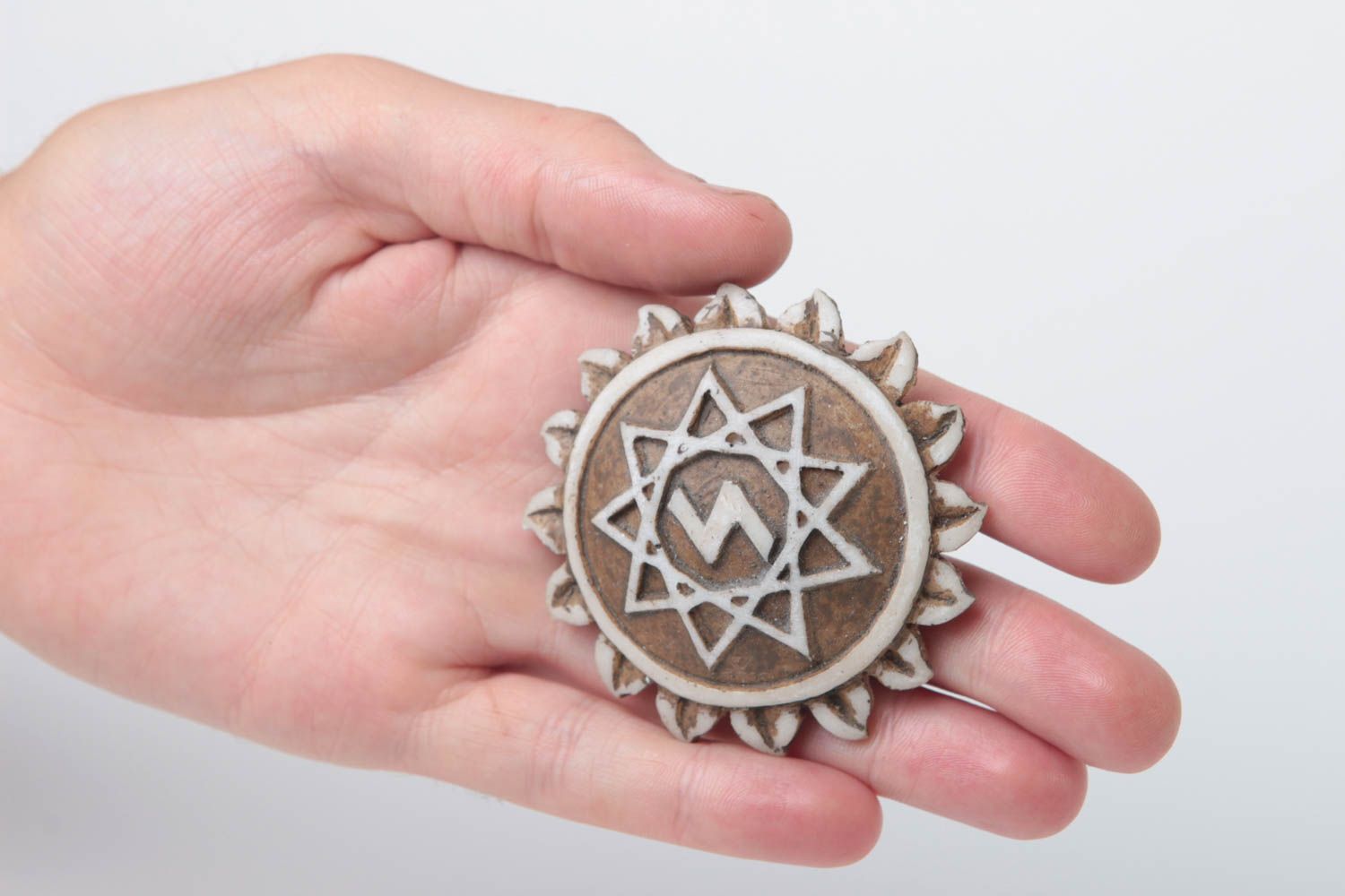 Handmade Deko Magnet Schutz Amulett Geschenk Idee Perunitsa im Stern Inglia  foto 5