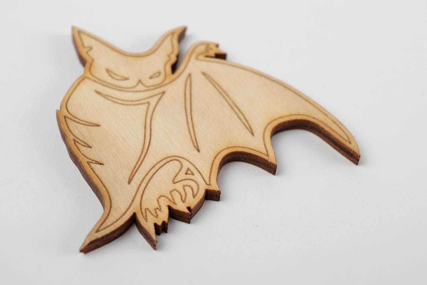 Miniatur bemalen handmade Deko aus Naturmaterialien Fledermaus Deko fürs Haus foto 4