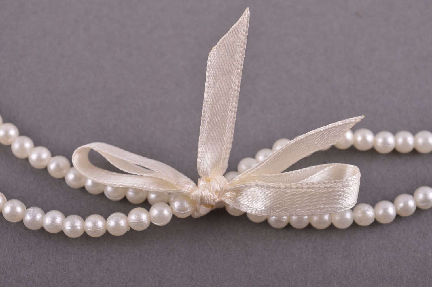 Handgemachter Schmuck Haar Band Damen Accessoire Schmuck aus Perlen weiß foto 3