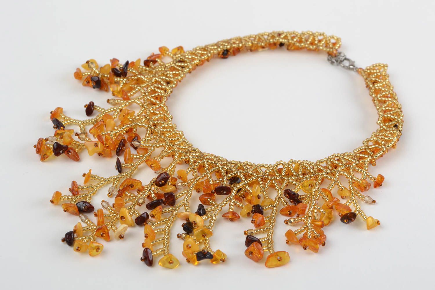 Ожерелье из бисера и натуральных камней большое осеннее янтарного цвета хэндмэйд фото 5