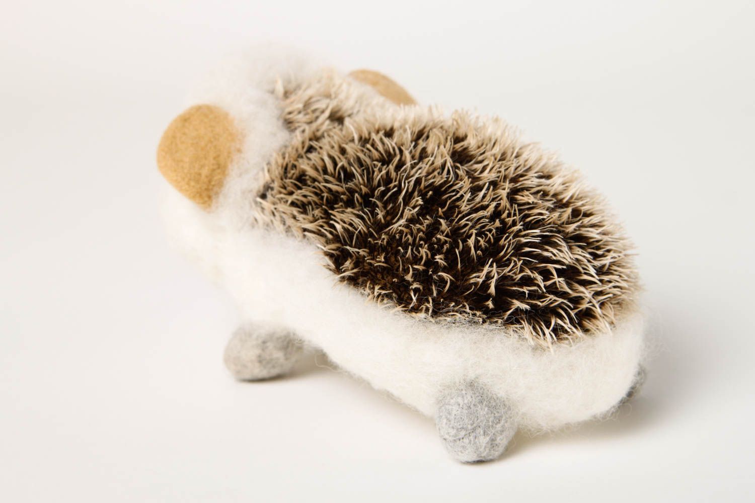 Handmade kleines Spielzeug Geschenk Idee Kuscheltier Igel Filz Tier aus Wolle foto 4