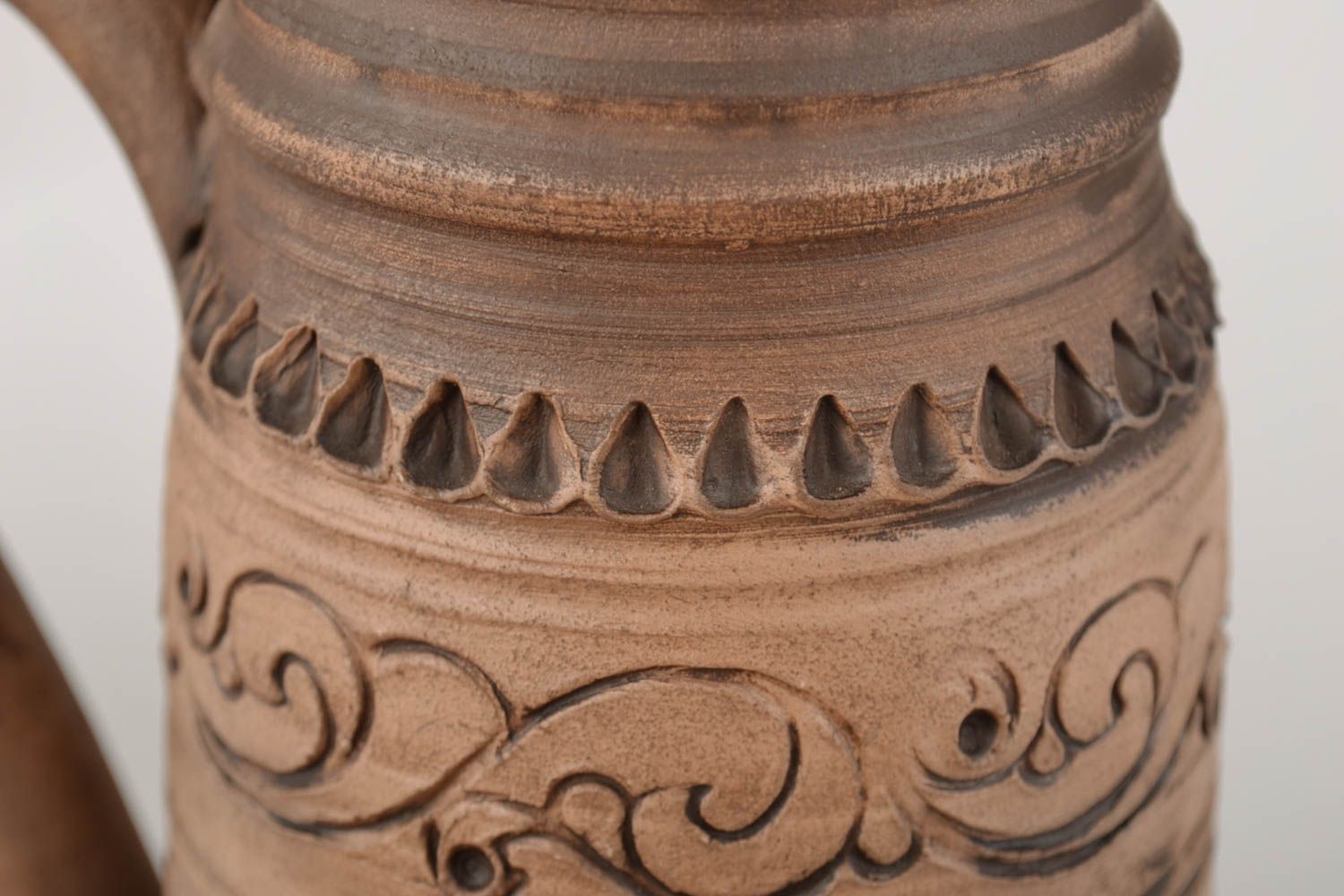 Комплект кружек из глины в технике гончарства ручной работы 3 шт объемом 750 мл фото 2