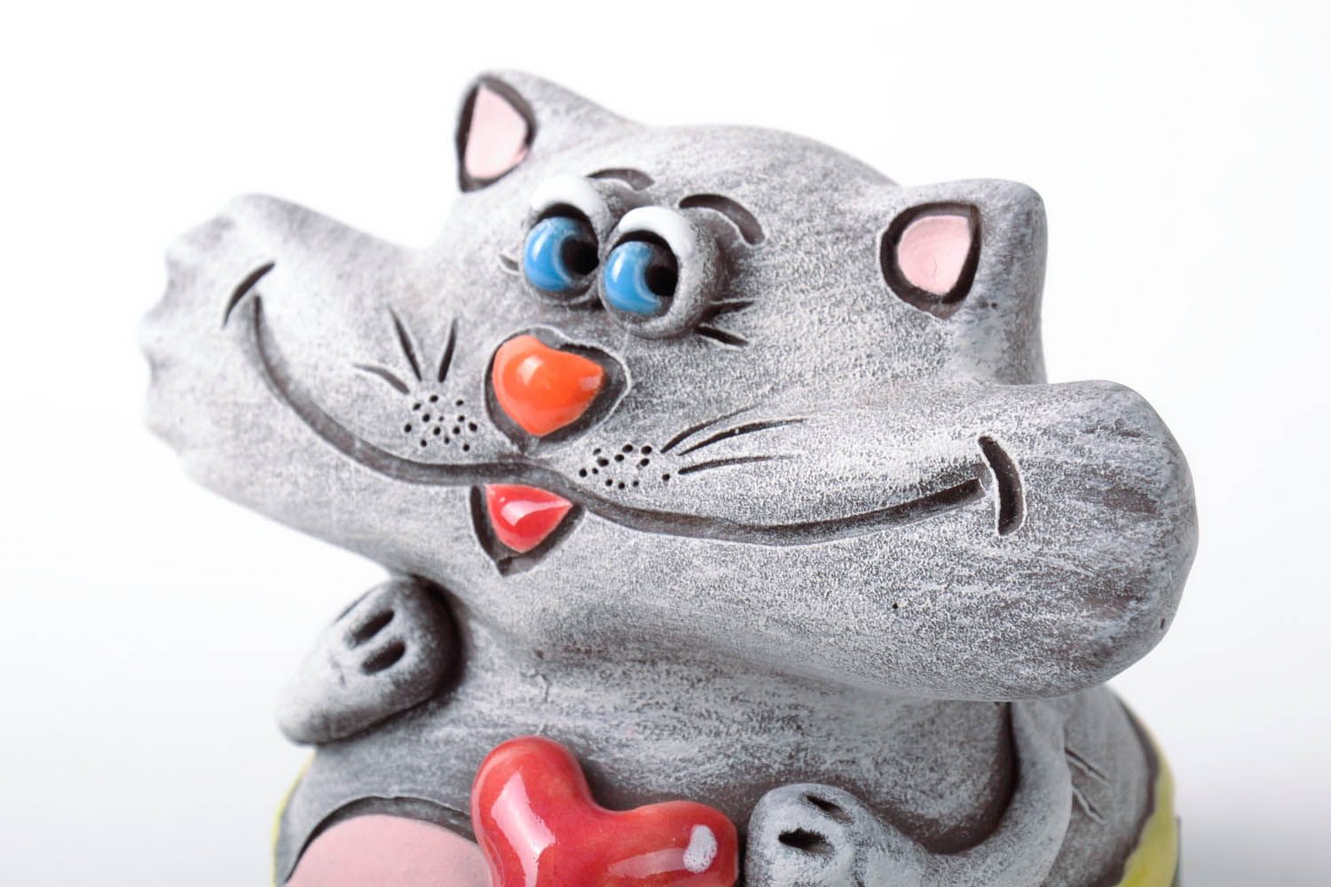 Handmade clay money box in the shape of a cat photo 2