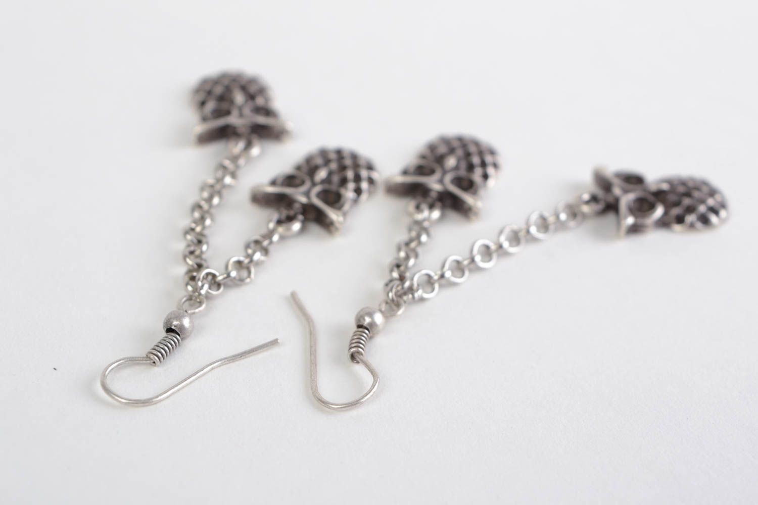 Metallische handmade Ohrringe mit Anhängen Eulen schön stilvoll für Mädchen  foto 4