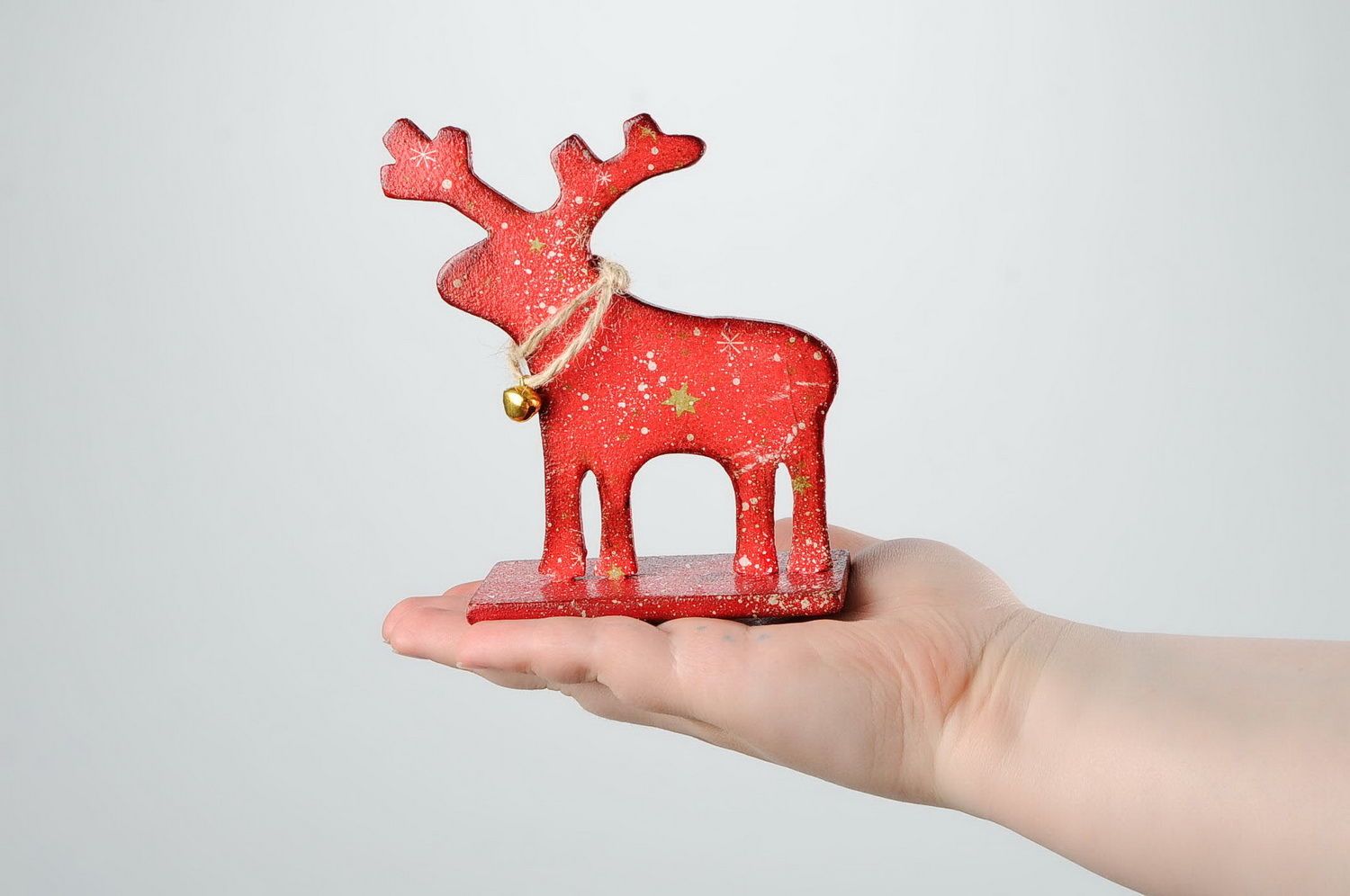 Figurine of a deer in decoupage photo 5