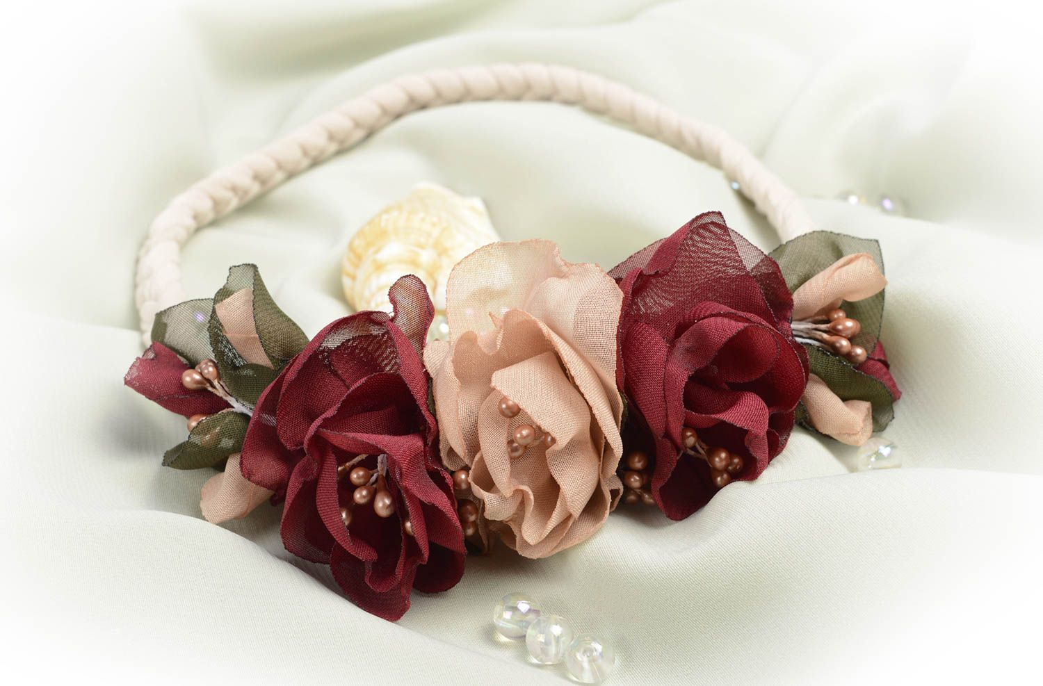 Elegantes Haarband mit Blumen handmade Designer Schmuck Accessoire für Haare  foto 1