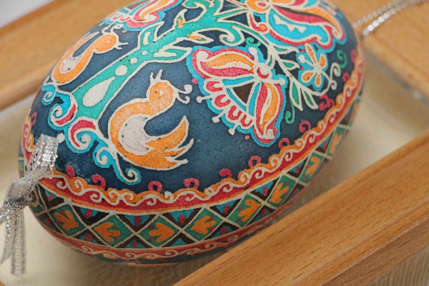 Huevo de Pascua de ganso artesanal en marco pintado panel para pared foto 3