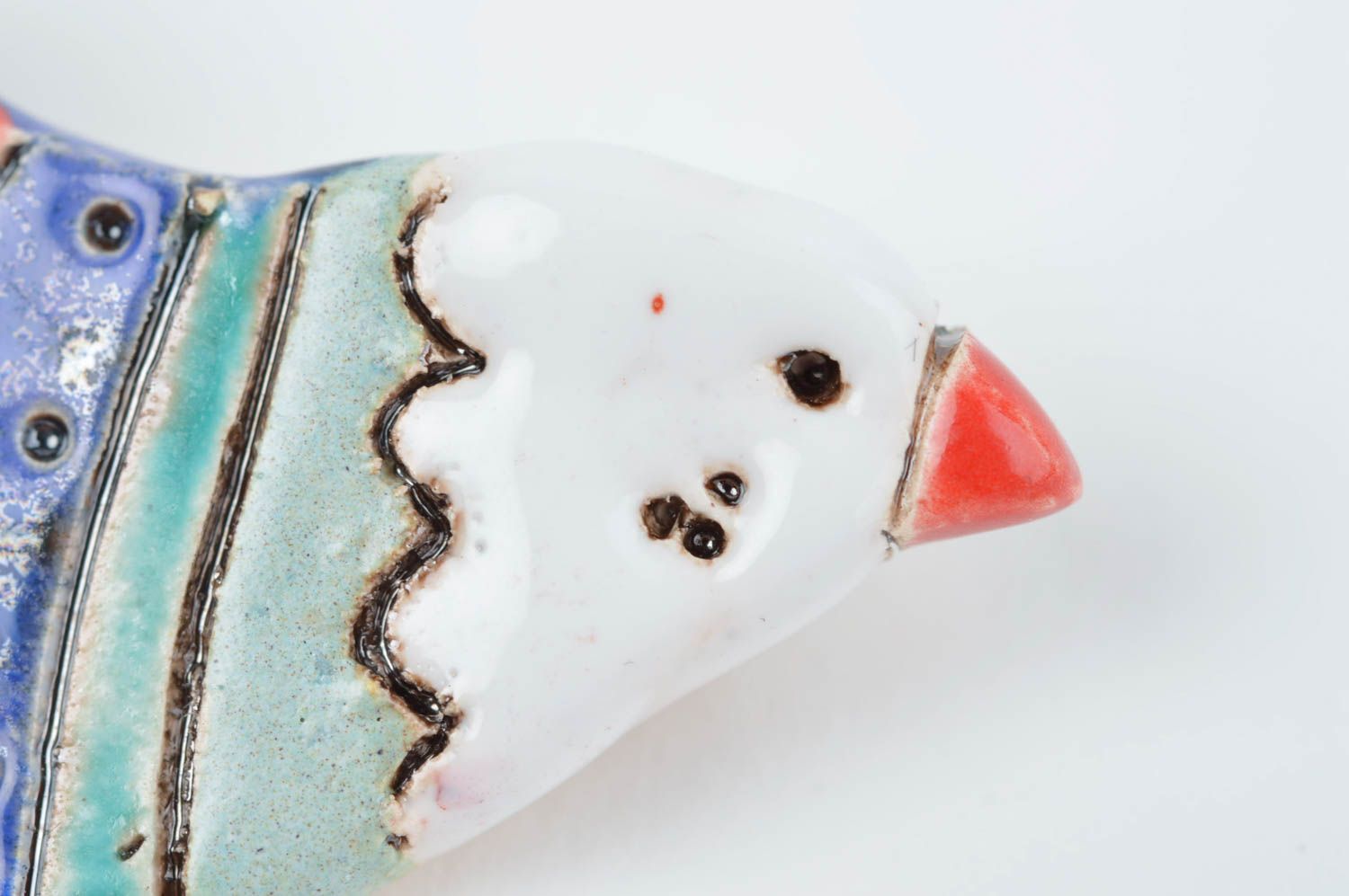 Spilla in ceramica fatta a mano accessori originali d'autore a forma di uccello
 foto 4
