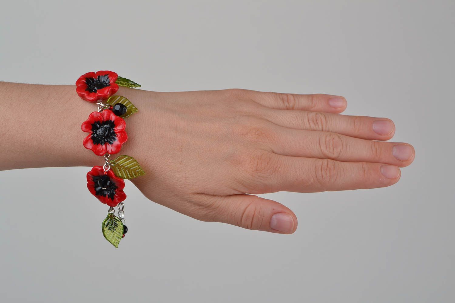 Handmade designer metal chain wrist bracelet with polymer clay red poppy flowers photo 3