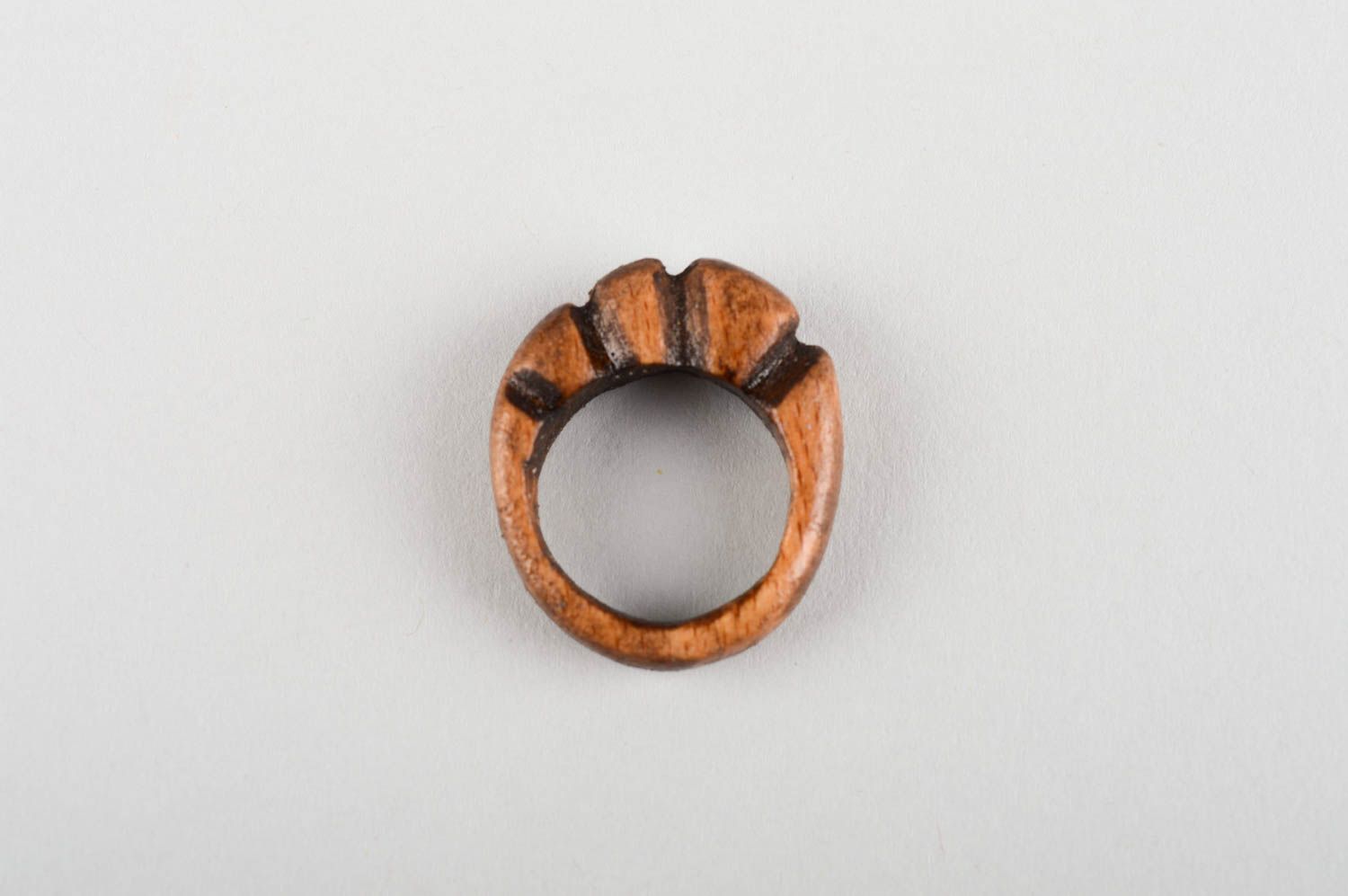 Кольцо ручной работы кольцо для девушек деревянное с разрезами красивый перстень фото 2