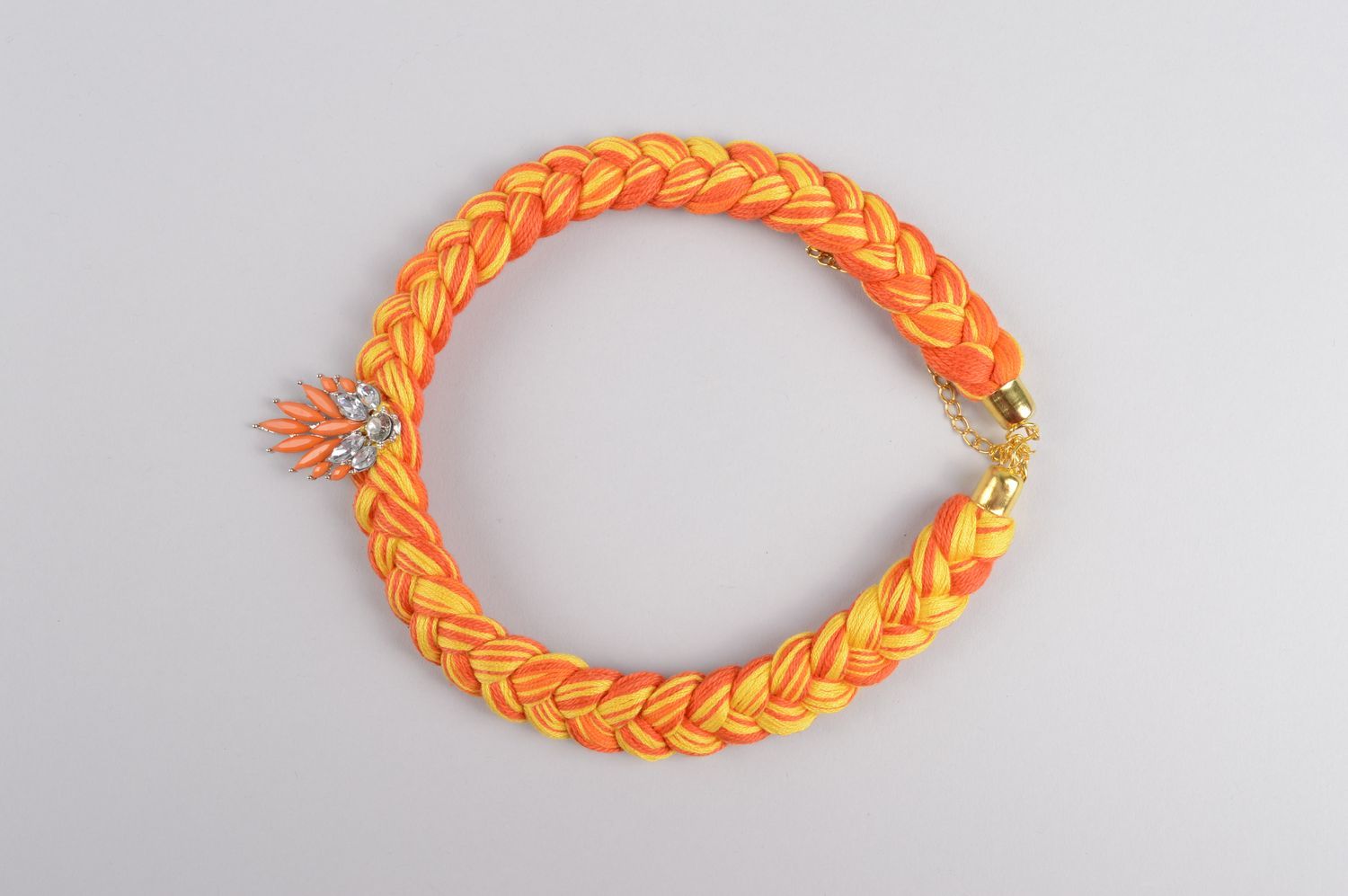 Collier textile Bijou fait main tendance jaune orange en fils Cadeau femme photo 2