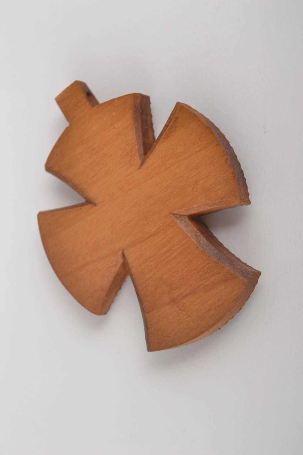 Крестик нательный крест ручной работы деревянный крестик на шею из груши  фото 2