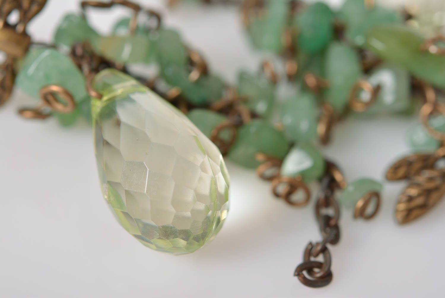 Pendientes de piedra natural de jade artesanales largos originales bonitos foto 3
