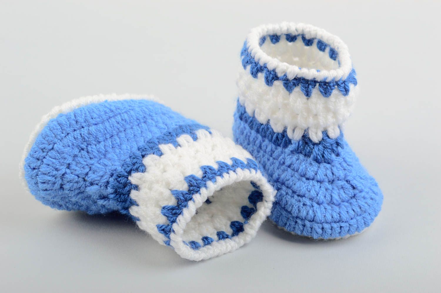 Patucos de bebé hechos a mano azules inusuales regalo original calzado infantil  foto 5