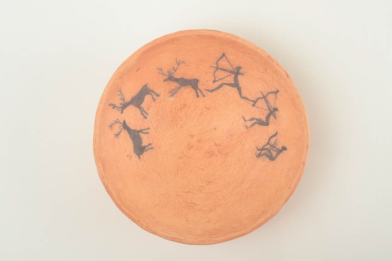Керамическая тарелка ручной работы глиняная посуда расписная тарелка Охота фото 3