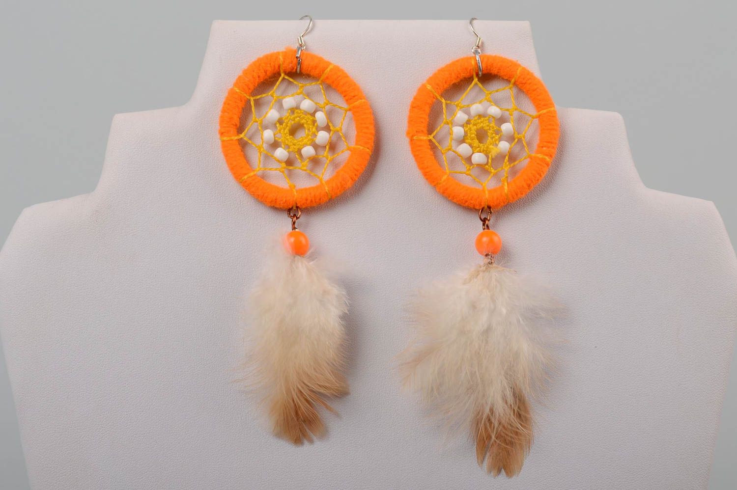 Boucles d'oreilles pendantes Bijou fait main attrape-rêves orange Cadeau femme photo 4