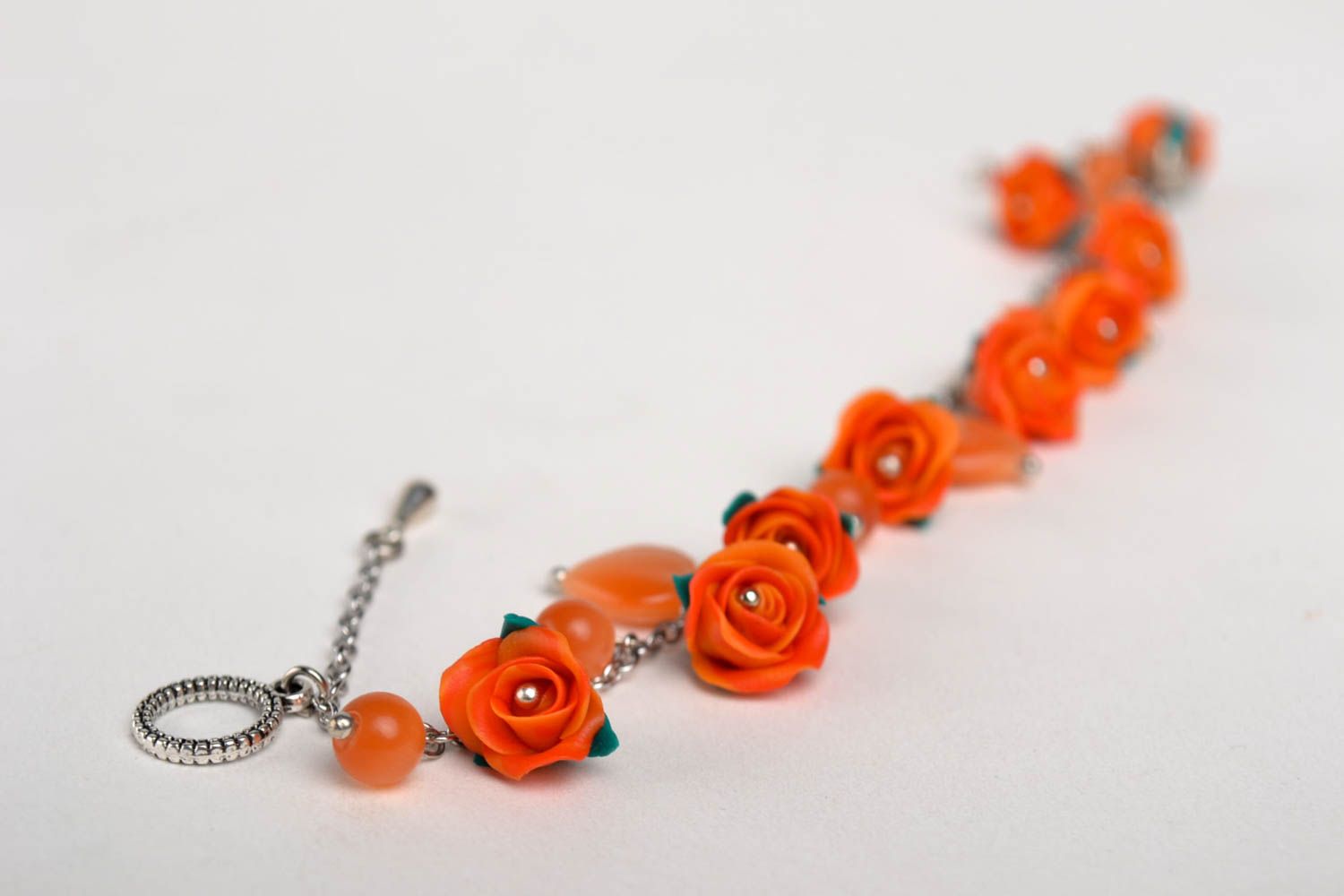 Оранжевый браслет ручной работы украшение из полимерной глины браслет с цветами фото 1