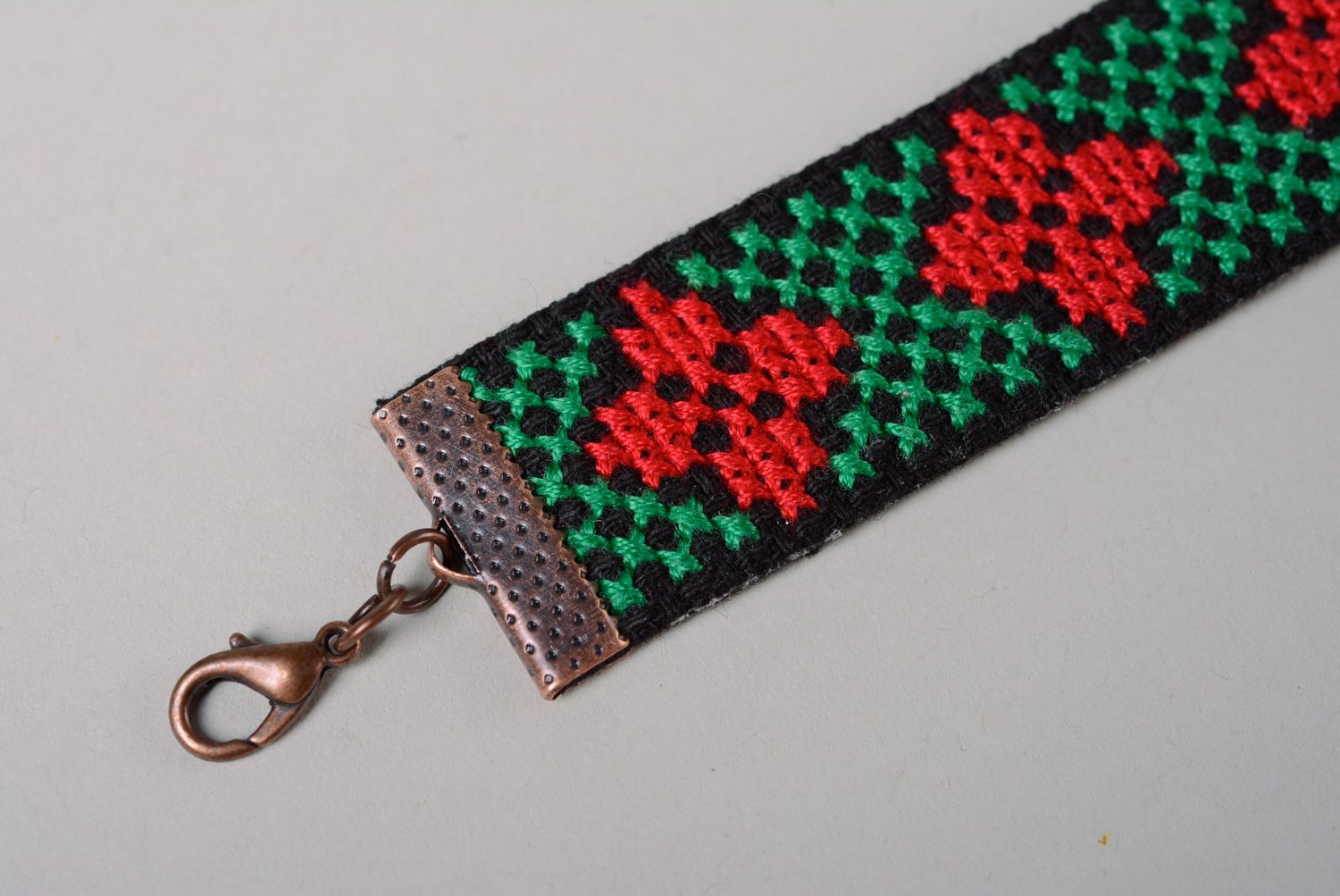 Beautiful handmade wrist bracelet with embroidery in Ukrainian style for women photo 3