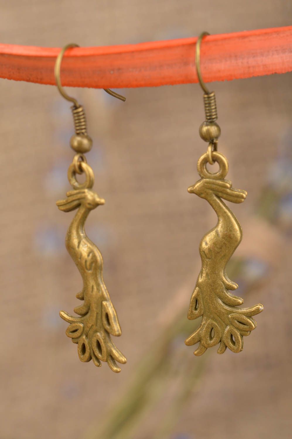 Boucles oreilles pendantes Bijou fait main Cadeau pour femme de métal Oiseaux photo 1