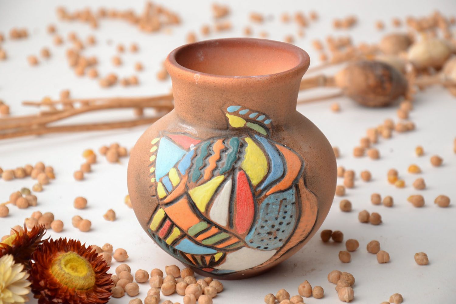 Dekorative Vase aus Ton mit Bemalung foto 1