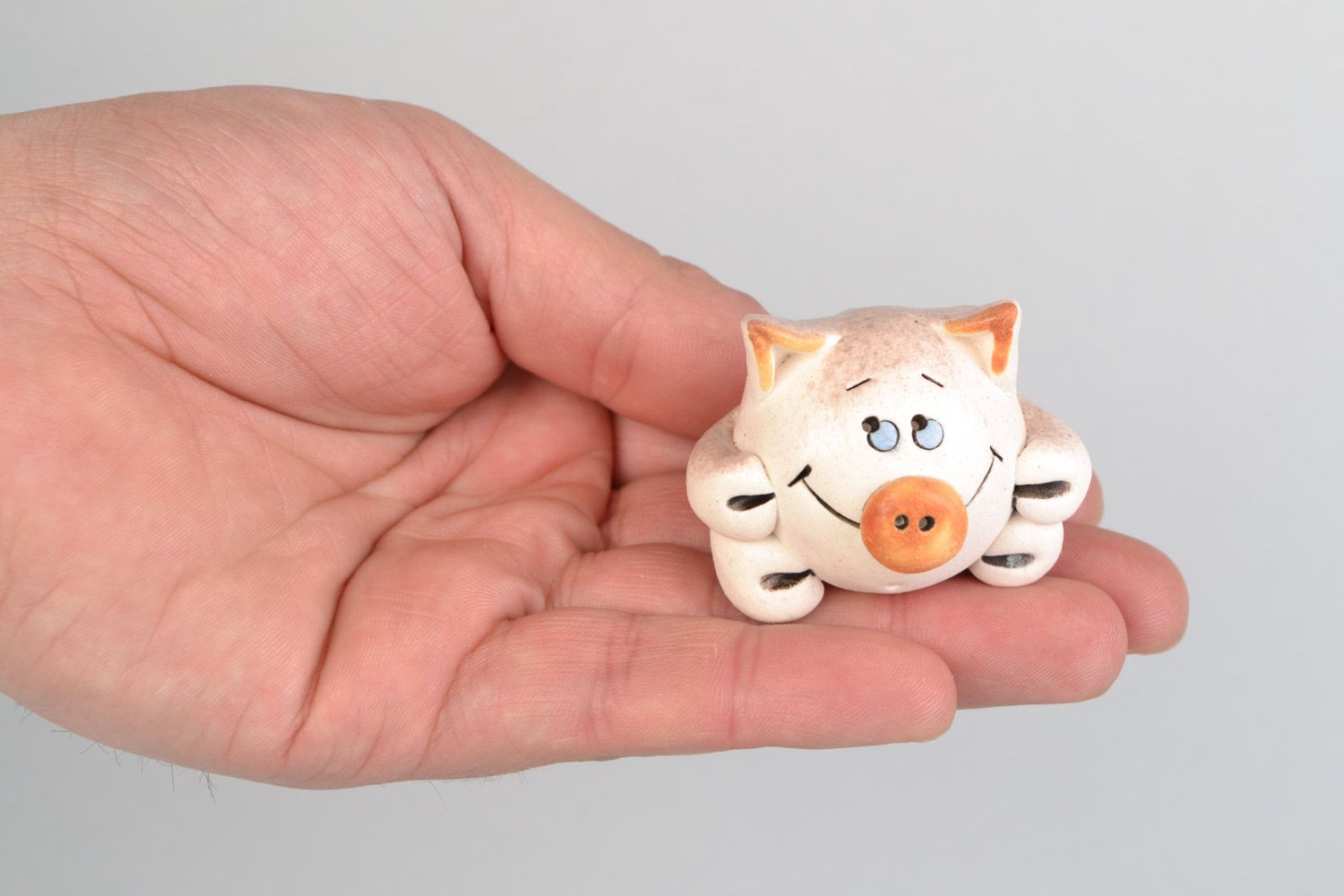 Figurine en céramique peinte de glaçure cochon souriant faite main décor photo 2