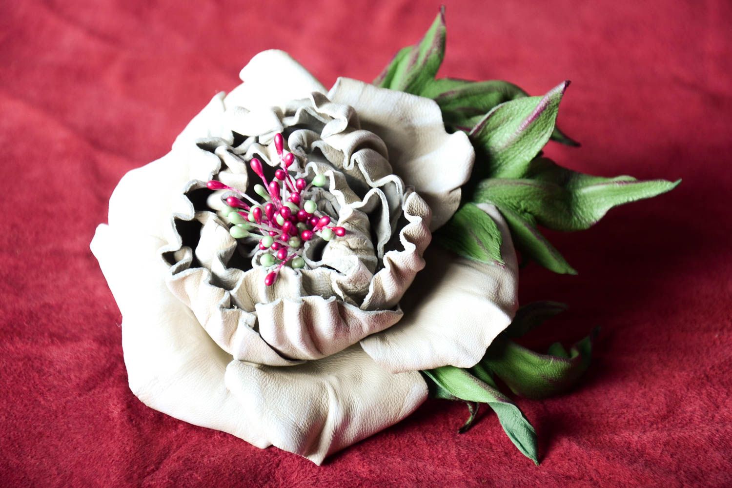 Handgemachter Schmuck Accessoire für Frauen Brosche Blume Mode Schmuck aus Leder foto 1