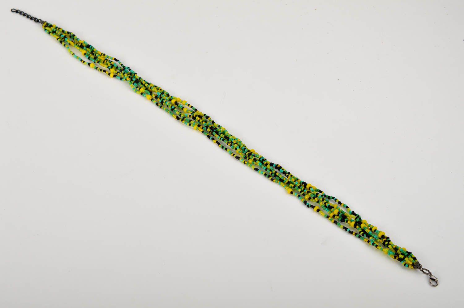 Колье из бисера украшение ручной работы украшение на шею яркое зеленое фото 3