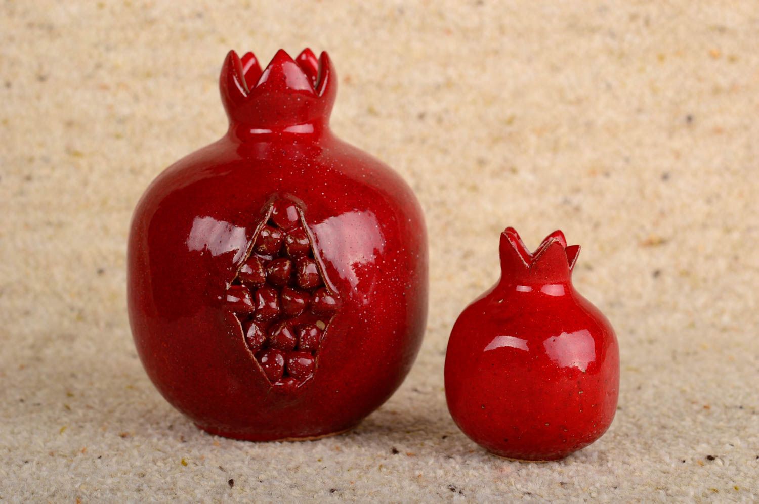Vase set of 2 vases in the shape of red hot pomegranate 5 and 3 inches tall 0,77 lb photo 1