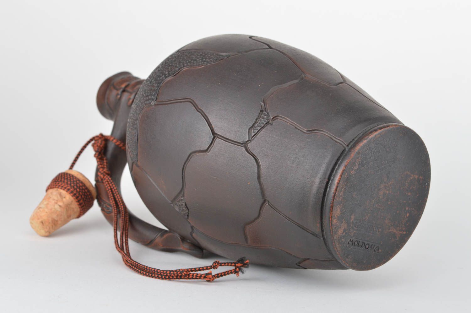 Beautiful handmade dark ceramic bottle with cork 1.75 l kilning and waxing  photo 5