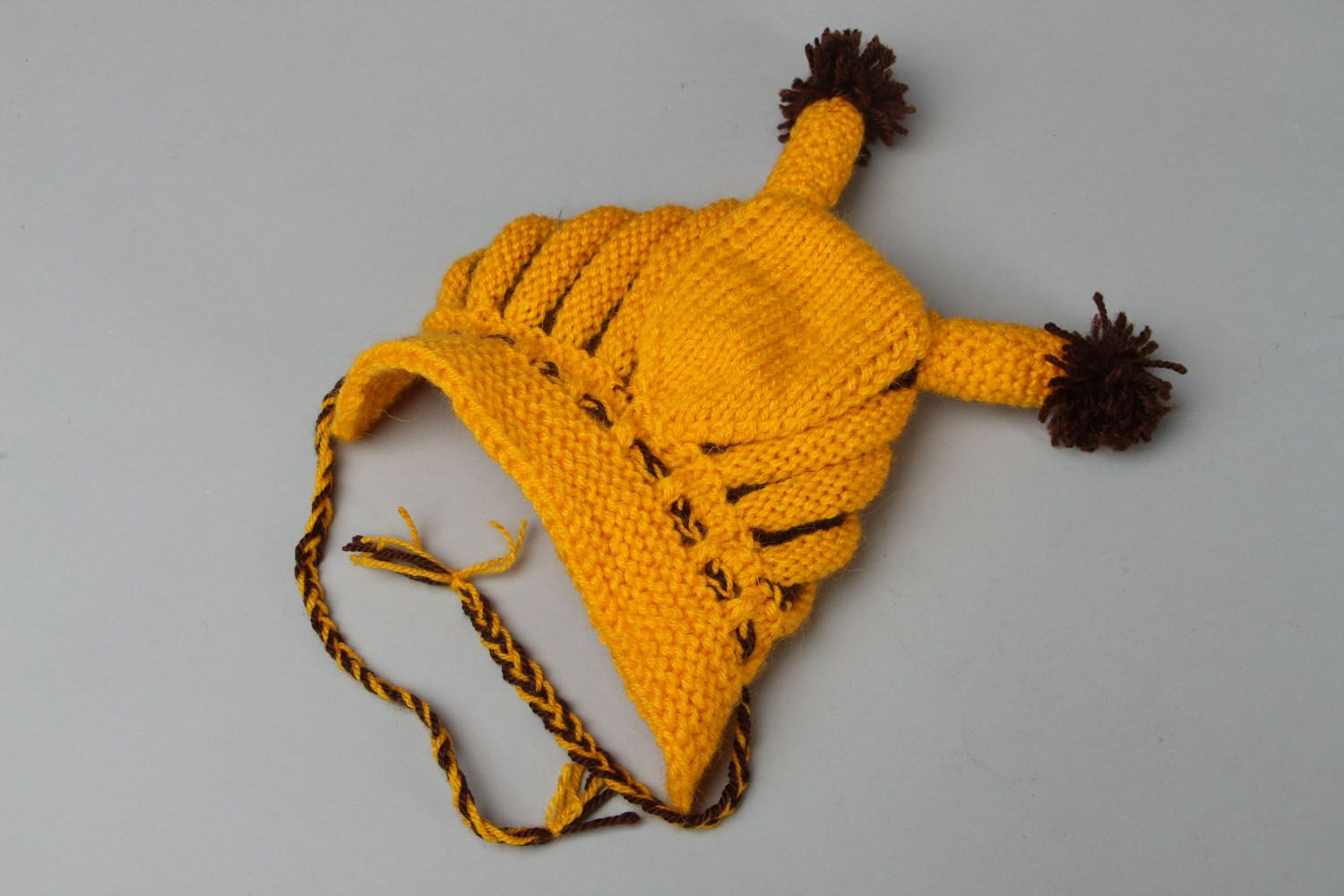 Knitted children's hat Bee photo 3