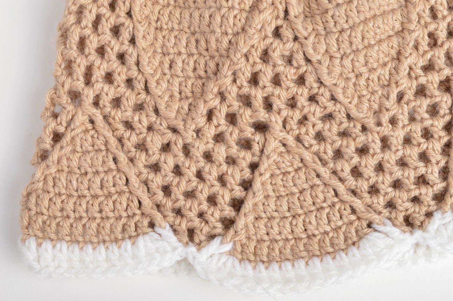Bonnet tricot fait main Chapeau au crochet Accessoire enfant beige en coton photo 5