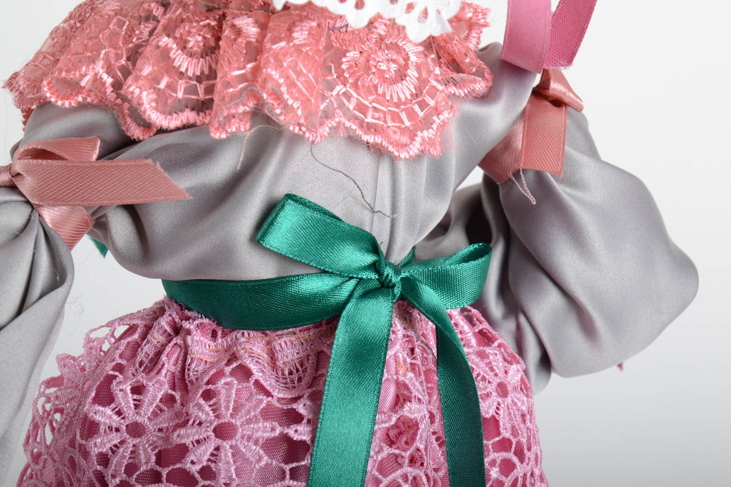 Дизайнерская авторская кукла с элементами лепки для декора Мадам ручной работы фото 4