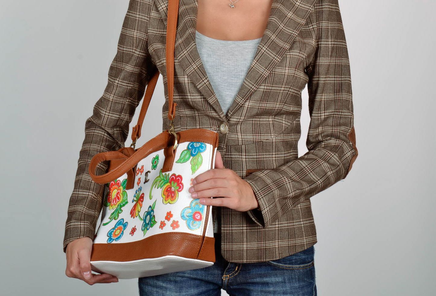 Handmade Frauen Tasche aus Kunstleder foto 2