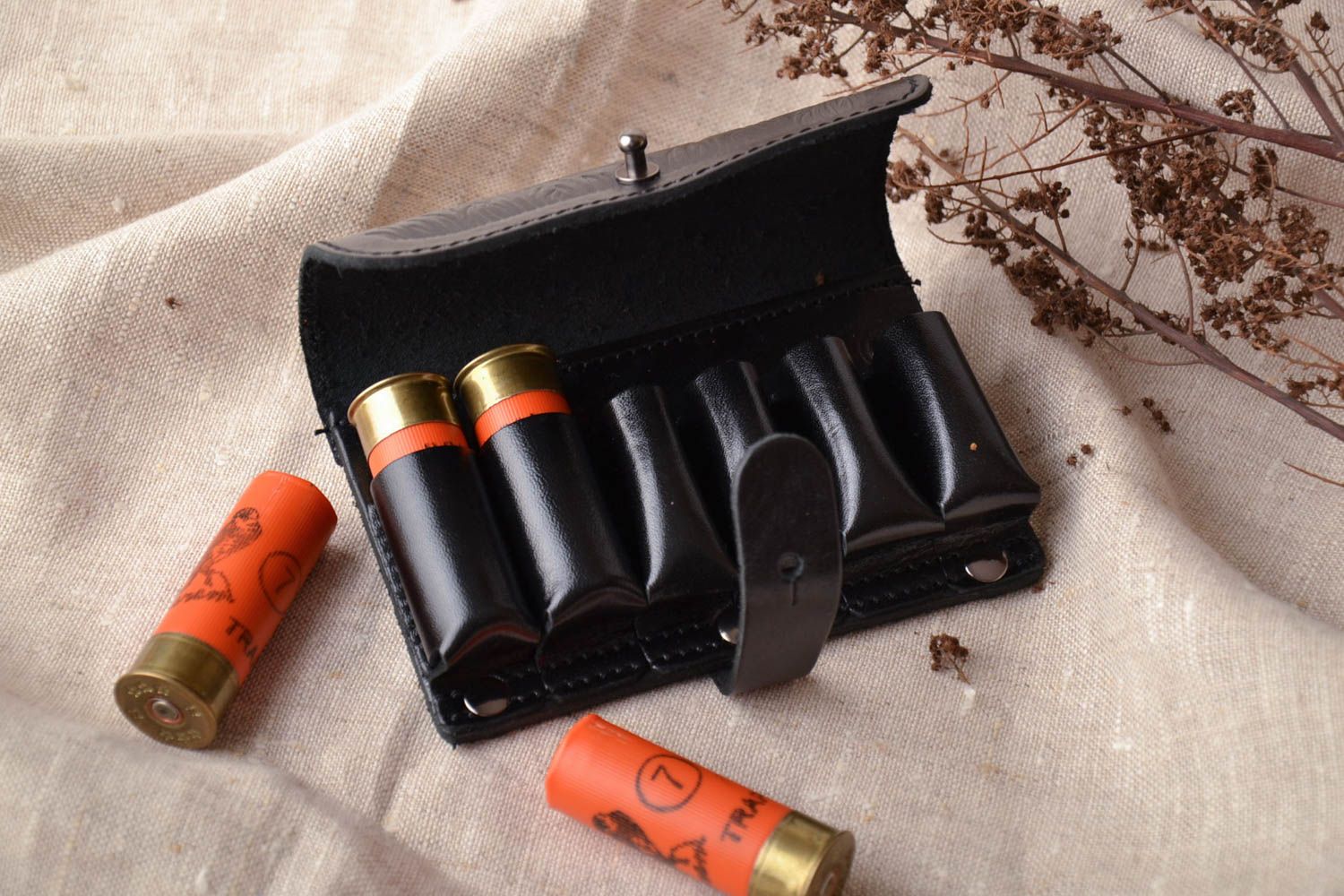 Black leather cartridge bag photo 1