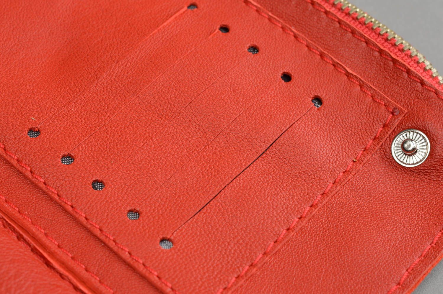 Кожаный кошелек прошитый вручную женский красного цвета ручной работы длинный фото 5