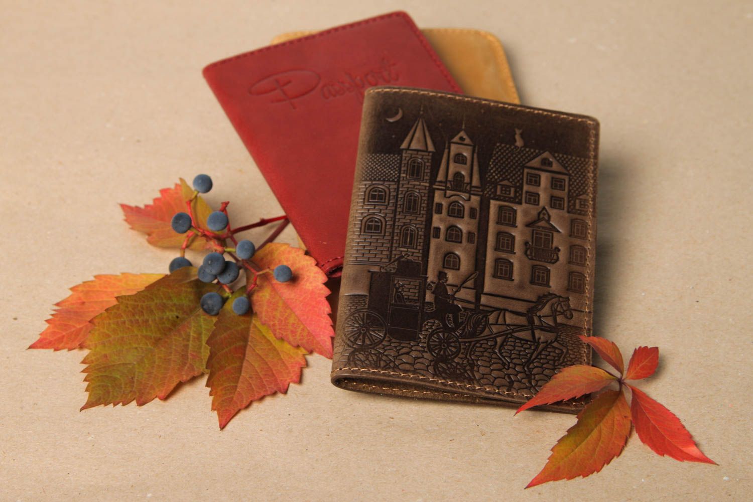 Обложка на паспорт handmade необычный подарок коричневый кожаный аксессуар фото 1