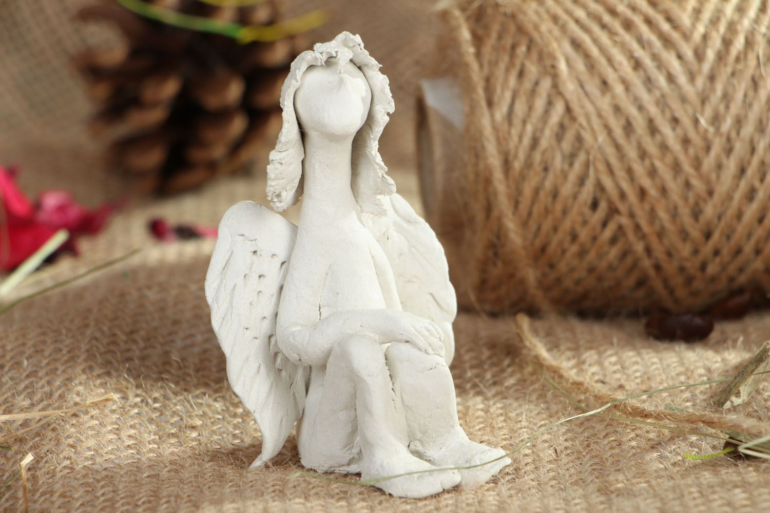 Декоративная глиняная фигурка Ангел фото 5