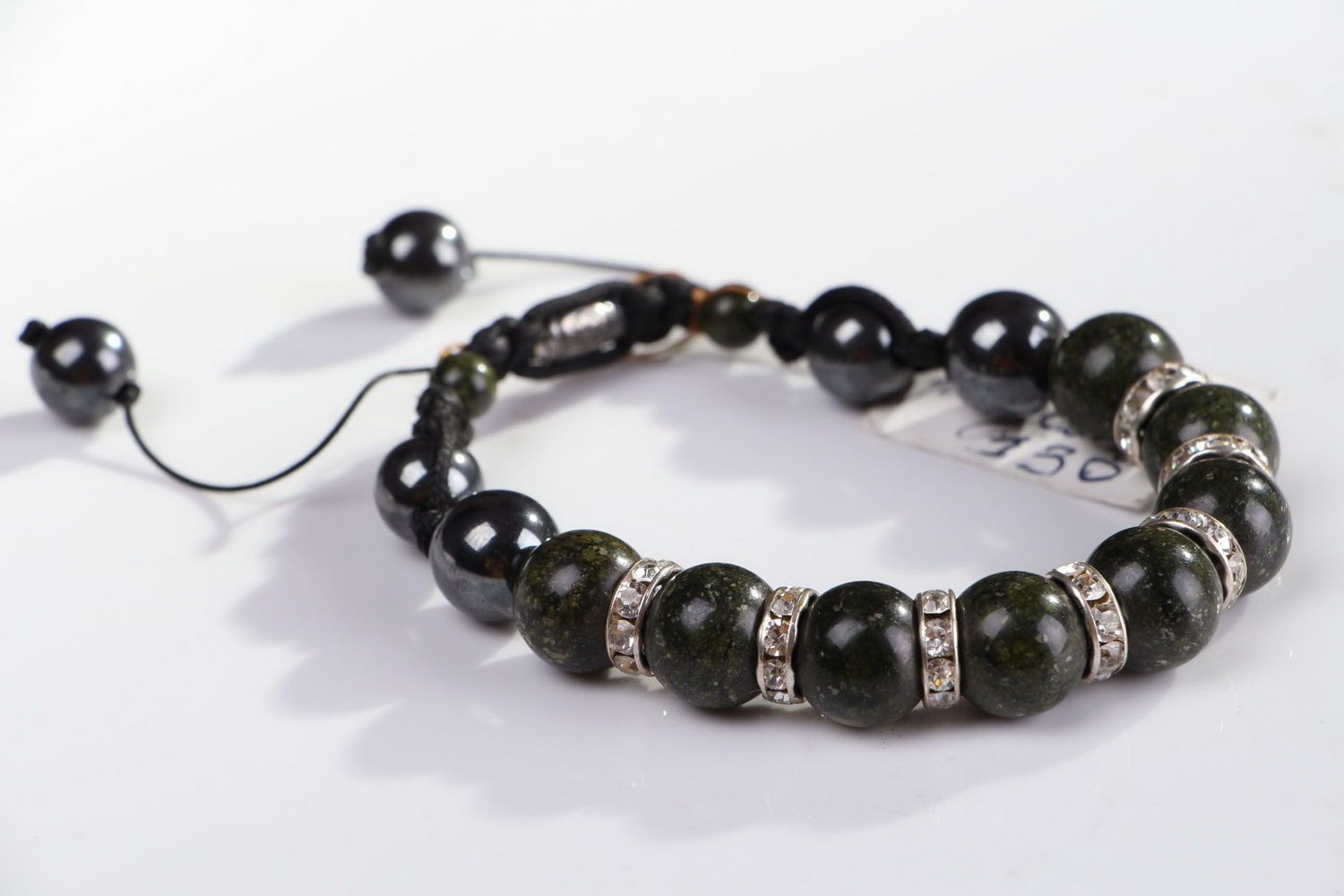 Bracelet de perles en pierres de serpentine et hématite photo 3