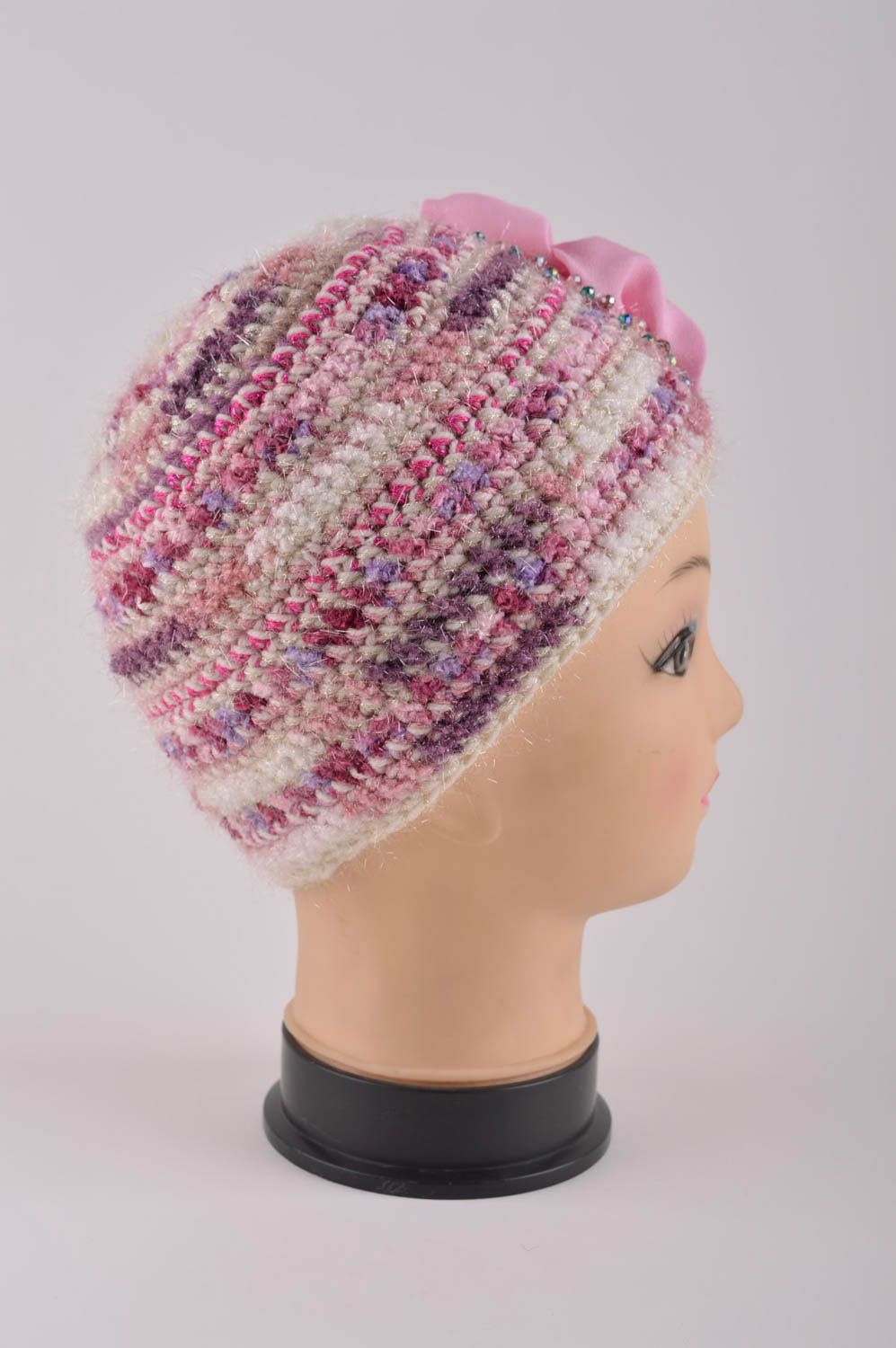 Chapeau tricot fait main Bonnet d'hiver grande fleur Vêtement pour femme design photo 4