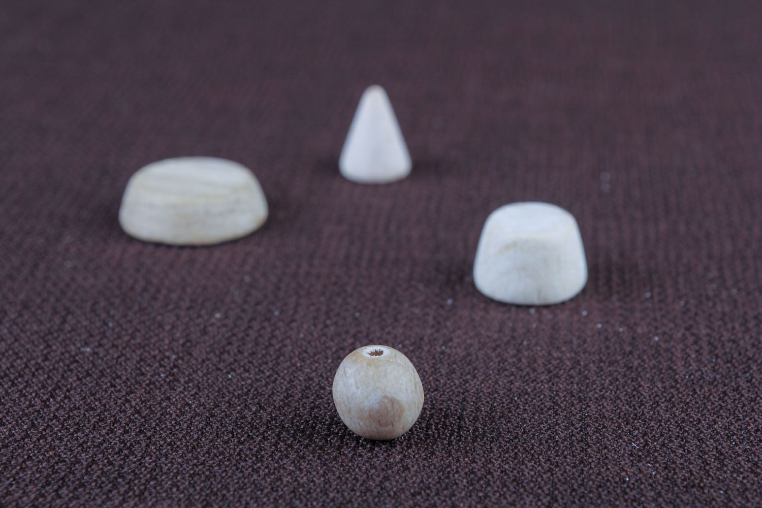 Perles en bois de fantaisie faites main photo 4