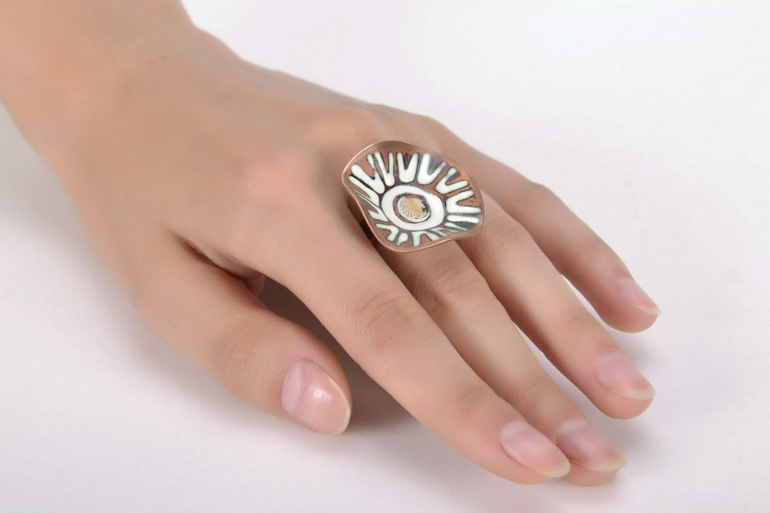 Copper ring in ethnic style photo 2