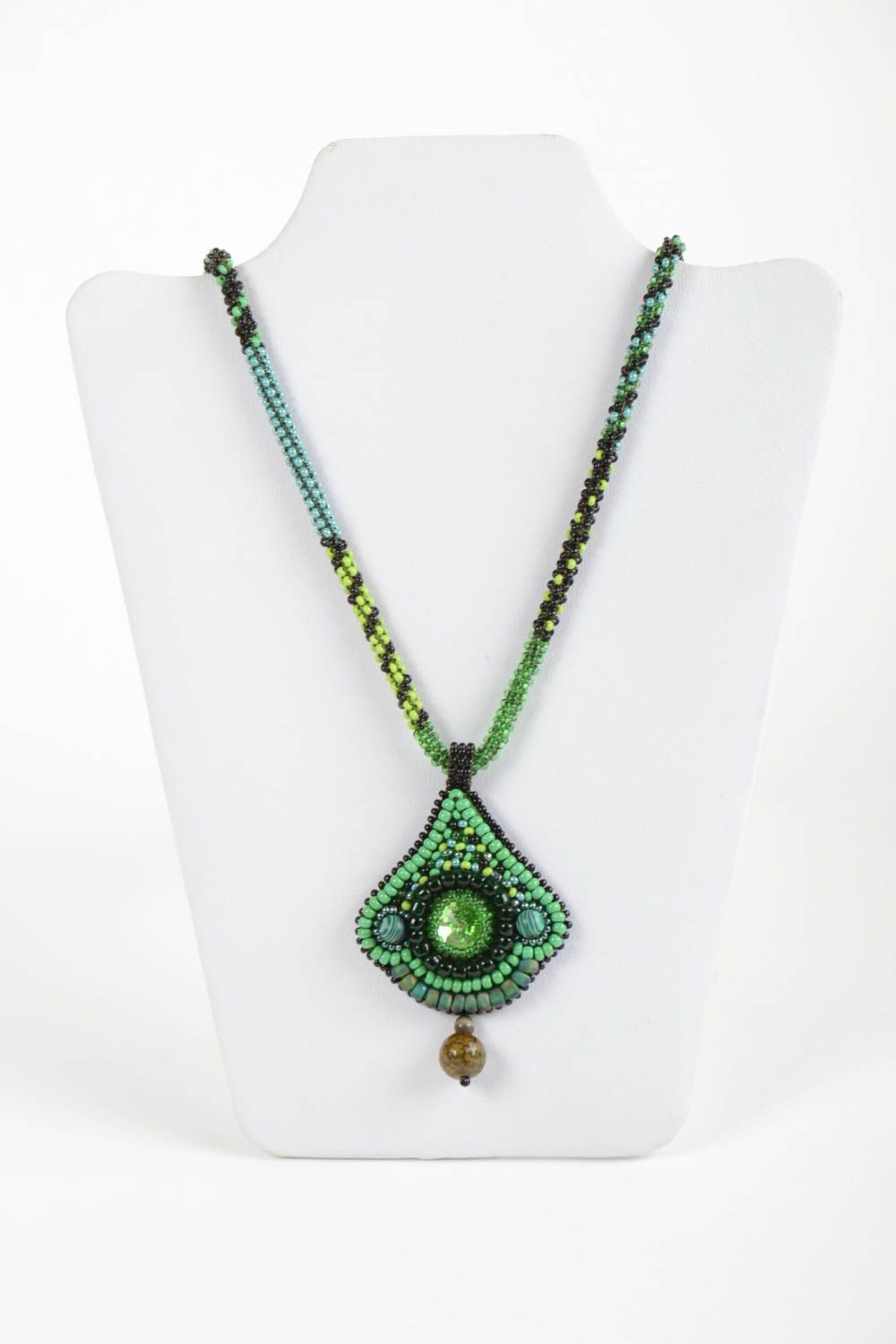 Handmade green pendant unusual female present beaded pendant for women photo 2