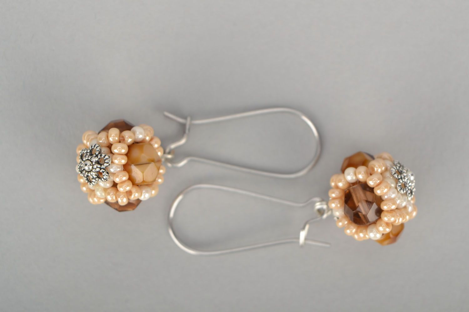 Boucles d'oreilles en perles de rocaille et cristal faites main photo 5