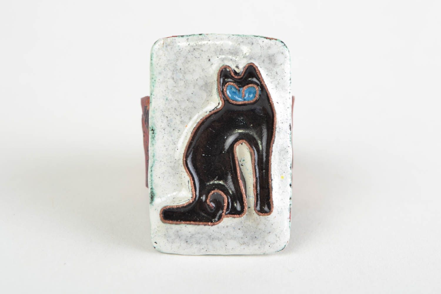 Handmade designer black and white enameled copper ring with rectangular top Cat photo 2