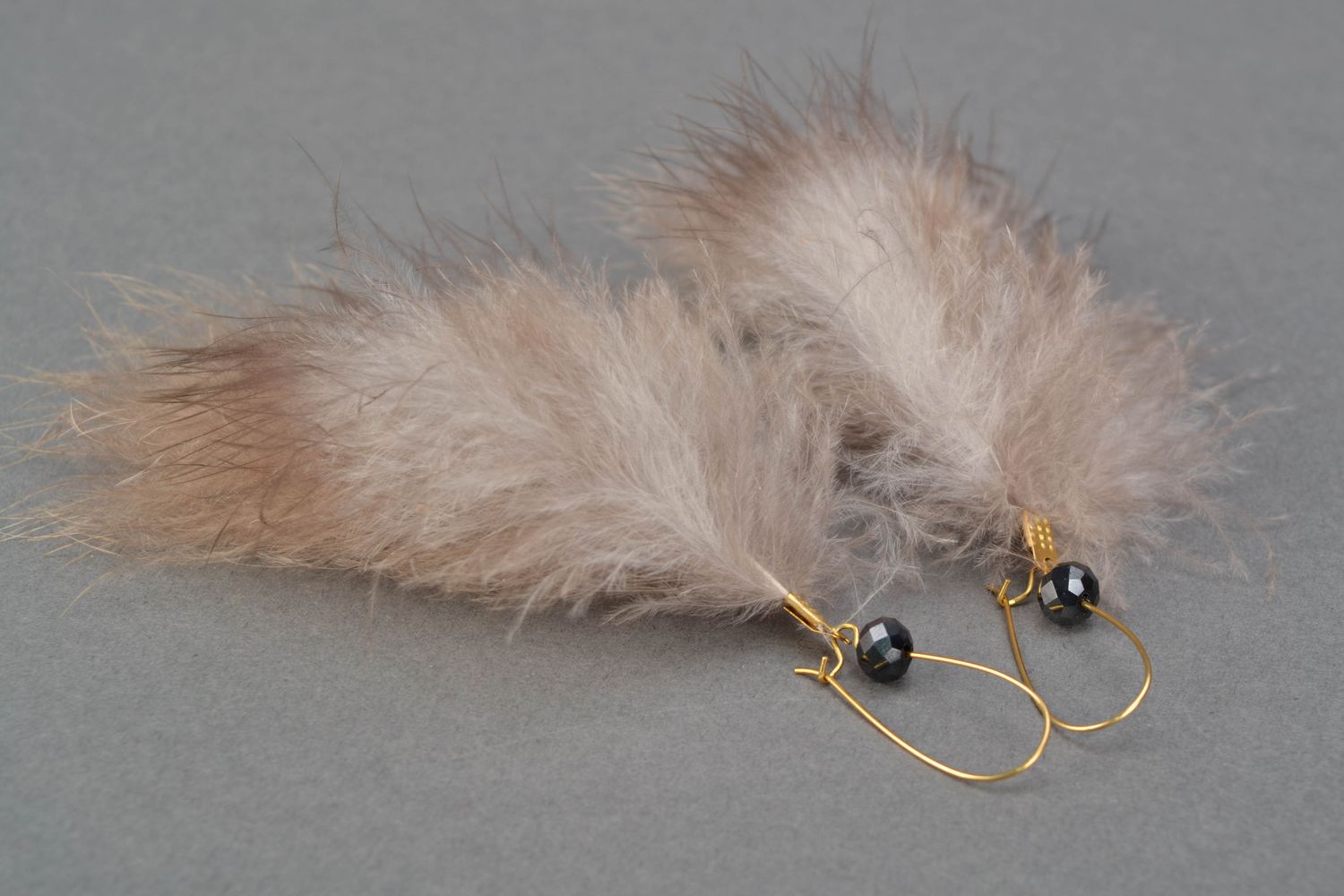 Ostrich feather earrings photo 4
