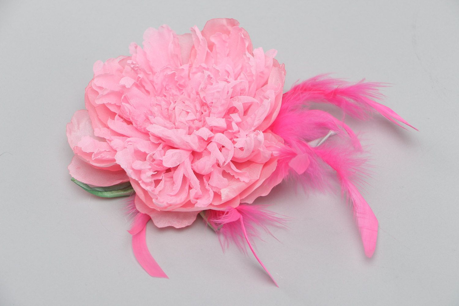 Handmade designer brooch with large bright pink chiffon peony flower with feather photo 5