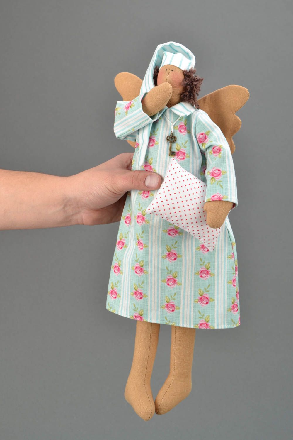 Bambola bella in stoffa fatta a mano pupazzo tessile originale angelo foto 2