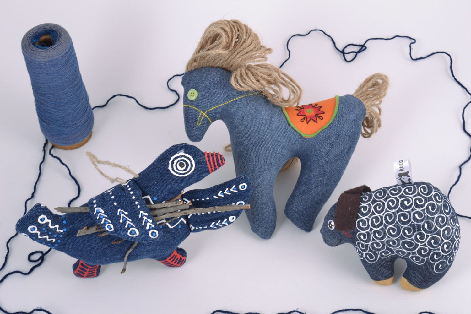 Petites peluches décoratives en jean bleues faites main animaux 3 pièces photo 1