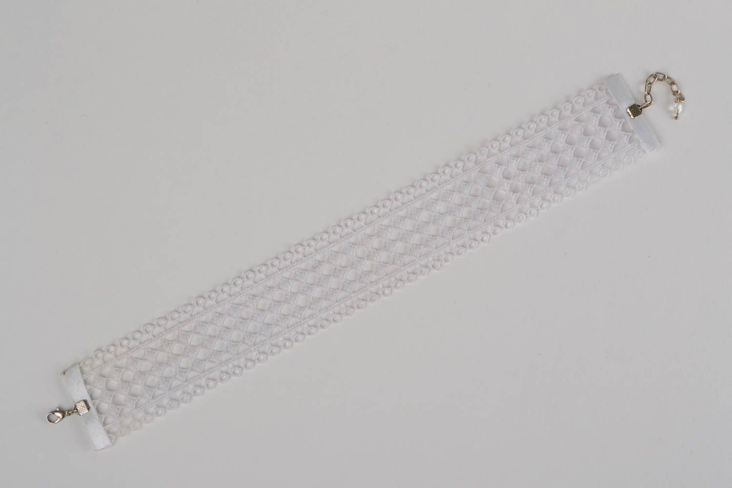 Handgemachtes feuchtigkeitsdichtes zartes stilvolles Halsband Collier aus Spitze foto 3