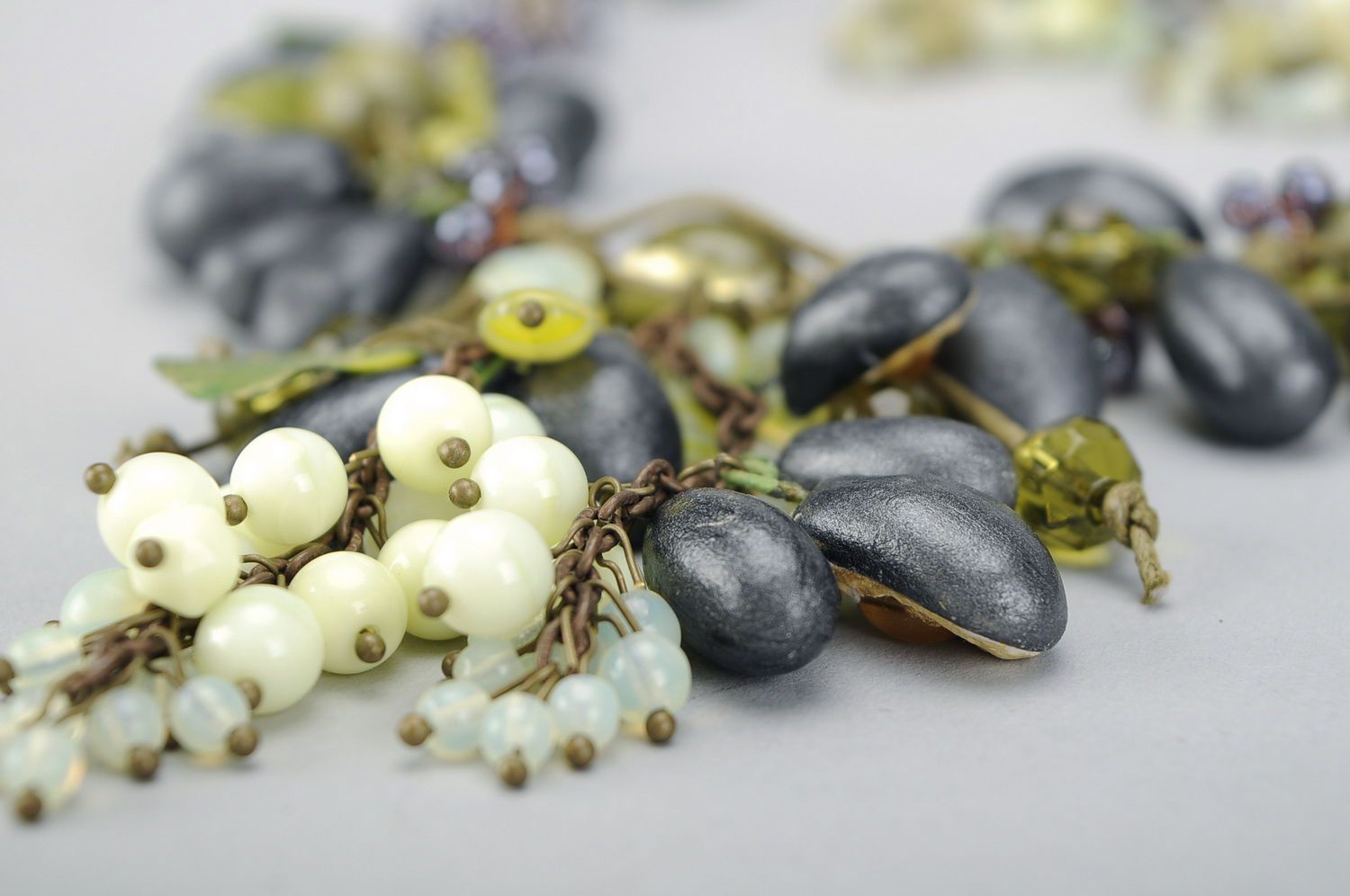 Set of jewelry made of glass Olives photo 2